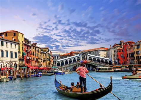 Gondola on Grand Canal at Rialto Bridge Photograph by Darryl Brooks - Fine Art America