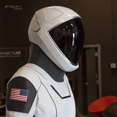 Spacex Dragon Suit