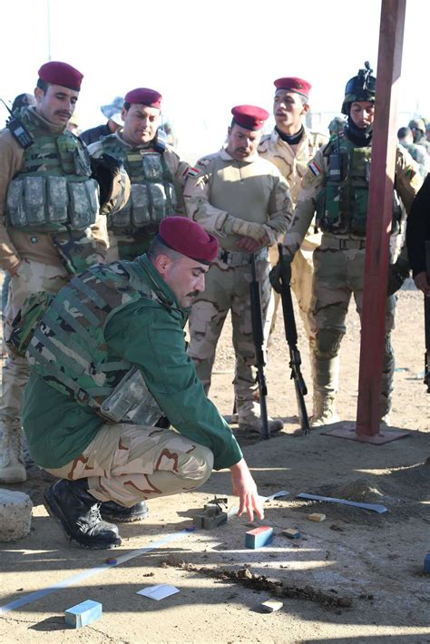 An Iraqi soldier with the 71st Iraqi Army Brigade explains - NARA ...