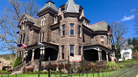 Reynolds Mansion Bed and Breakfast - UPDATED 2021 Prices, Reviews & Photos (Bellefonte, PA) - B ...