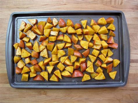 Smoked Paprika Roasted Potatoes - Easy Smoky Vegan Recipe