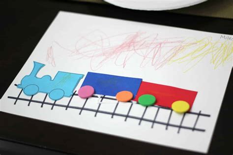 Easy Train Craft for Kids - Toddler Approved