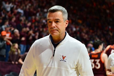 Virginia Basketball Coach Tony Bennett Retires