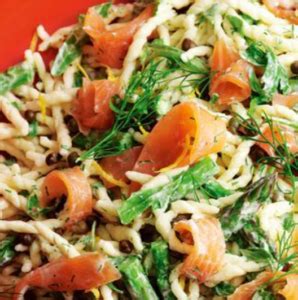 Smoked salmon braai pasta salad - braai.blog