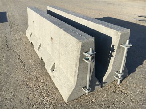 Concrete Median Barriers 440-TL3 by Lafarge Precast Edmonton Alberta – Lafarge Precast Edmonton ...