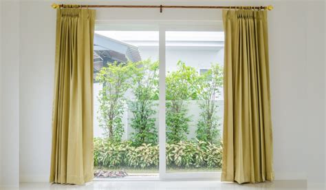 Window curtains: Types, uses, USPs, photos