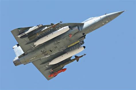 Indian Tejas LCA appears to top Malaysia's tender for new fighter aircraft - Blog Before Flight ...
