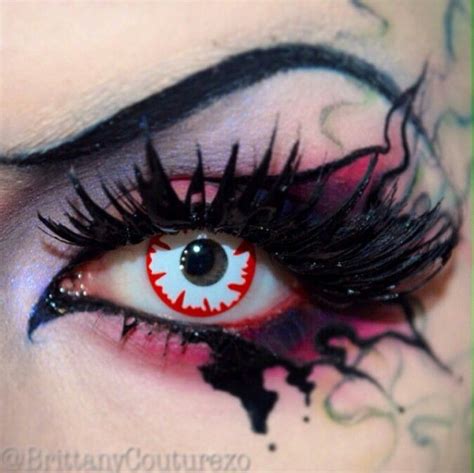 Halloween makeup creepy eyes | Halloween eye makeup, Halloween eyes, Halloween beauty