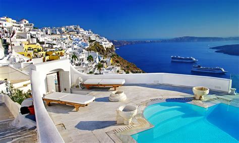 The 15 Best Things to do in Oia – Wandering Wheatleys