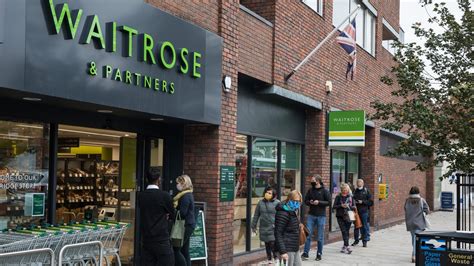 Waitrose expands rapid home deliveries with Deliveroo