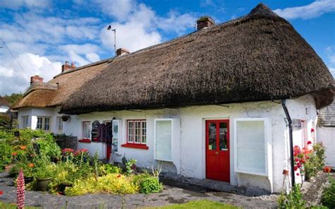 The magic of Ireland’s thatched cottages