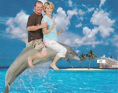 37 Funny Family Vacation Photos | Awkward family pictures, Family humor, Awkward family photos