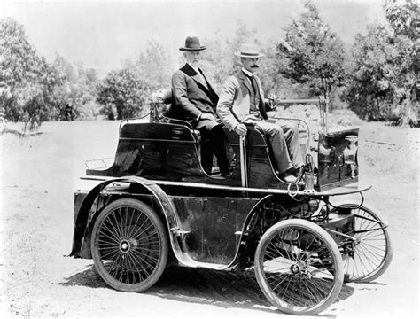 transpress nz: the first car in Los Angeles, 1897