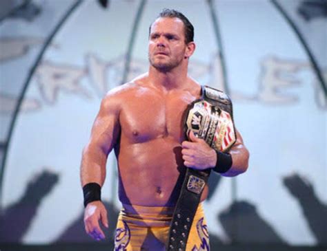 10 Famous WWE Wrestlers Who Died Young – SportyTell