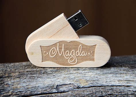 Personalized Folding Wood USB Flash Drive - 4 GB, 8 GB, and 16 GB ...