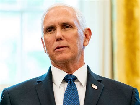 Former US VP Mike Pence officially enters 2024 presidential race ...