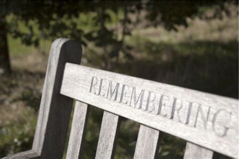 What is Bereavement Leave & When To Offer It | Benely