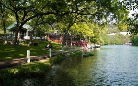 County Line on the Lake | Austin, TX