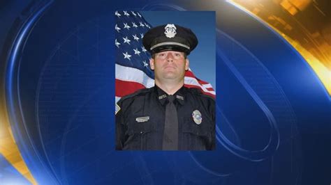 Bradenton police officer fired for Facebook posts | FOX 13 Tampa Bay