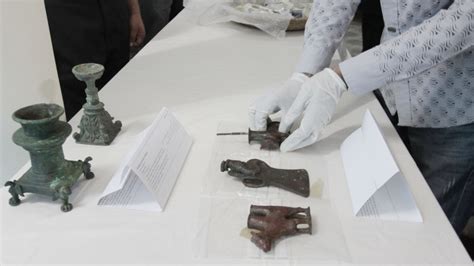 Britain returns stolen artifacts to Afghanistan | CTV News