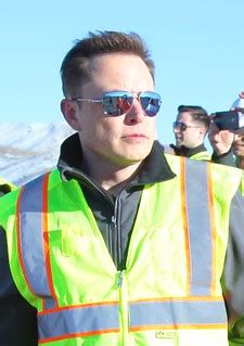 Elon Musk oveseeing the construction of Gigafactory | Flickr