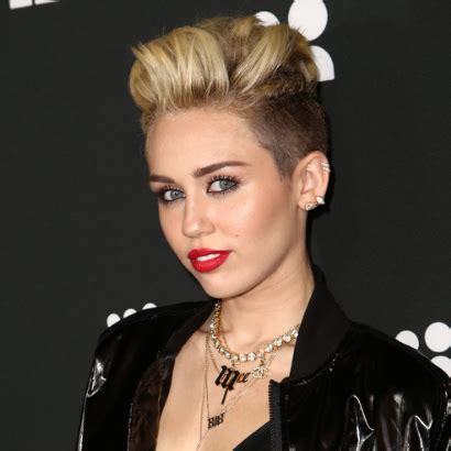 Miley Cyrus - 23 lyrics | LyricsMode.com