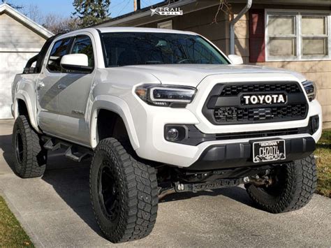 2019 Toyota Tacoma Wheel Offset Aggressive > 1" Outside Fender Suspension Lift 6" | 1611814 ...