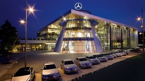 Mercedes-Benz Niederlassung Stuttgart | Mercedes-Benz Group > Karriere > Über uns > Standorte