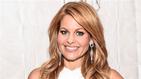 Candace Cameron Bure Hairstyles - Wavy Haircut