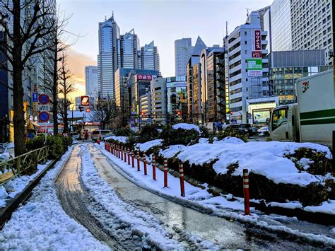 Tokyo snow [40323024]