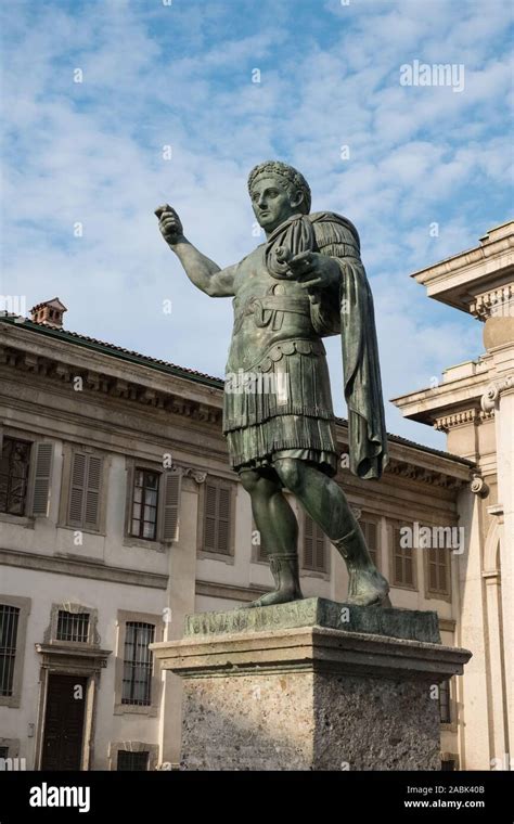 Italy, Milan: statue of the Emperor Constantine I Stock Photo - Alamy