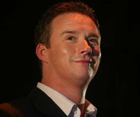 Russell Watson Biography - Facts, Childhood, Family Life & Achievements