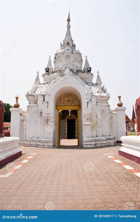 Temple gate. stock image. Image of detail, entrance, religion - 20160917