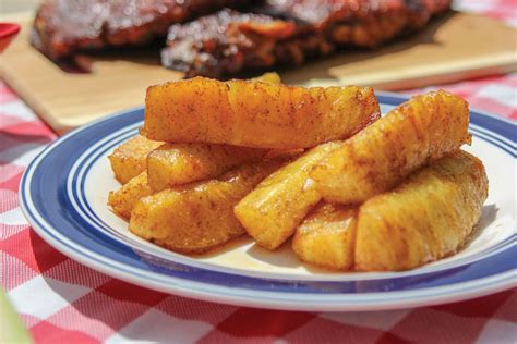 Grilled Pineapple Spears – Illinois Country Living Magazine