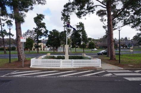 Keilor Village Cenotaph | Monument Australia