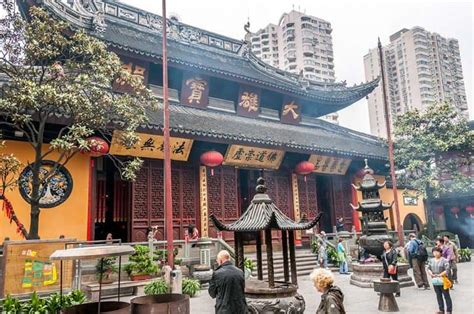 Jade Buddha Temple: Visiting Shanghai's Most Beautiful Buddhist Temple