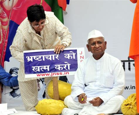 Anna Hazare – Social Activist and Campaigner for India Against Corruption – Brief Story ...