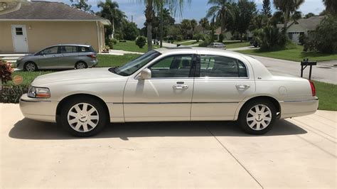 2003 Lincoln Town Car Cartier | E134 | Kissimmee 2019