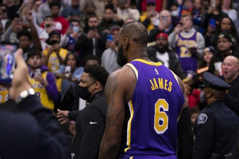 Watch LeBron James Get Fans Ejected From The Arena In The Lakers-Pacers ...