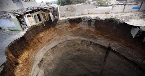 civil engineering: Guatemala Sinkhole