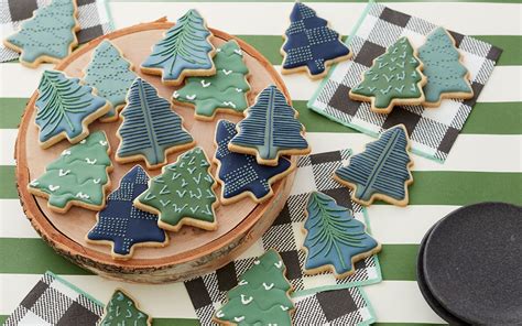 Our 13 Favorite Christmas Cookie Decorating Ideas | Wilton's Baking Blog | Homemade Cake & Other ...