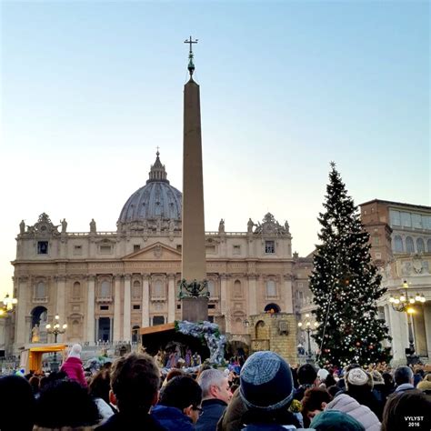 Vatican Christmas Tree Lighting | itinari | Christmas tree lighting ...