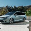 2017 Chrysler Pacifica Hybrid electrifies the minivan segment for the first time