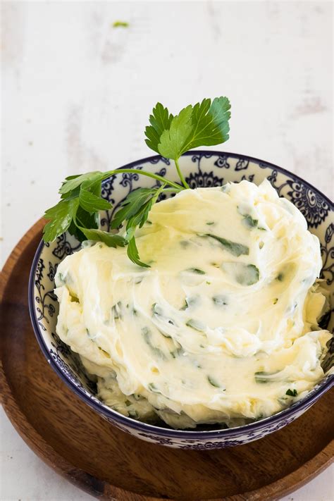 Garlic Herb Butter Recipe : 12+ Ways to Use It | Pitchfork Foodie Farms