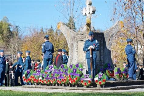 Remembrance Day in Glen Williams - Glen Williams Community Association