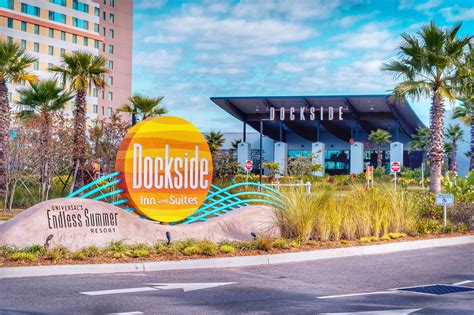 Universal’s Endless Summer Resort – Dockside Inn and Suites