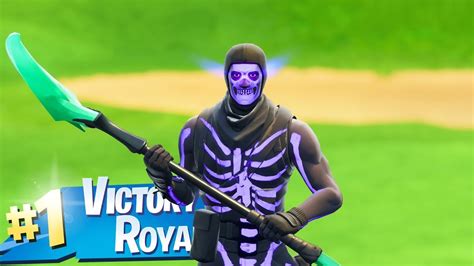 58 HQ Pictures Fortnite Costumes Purple Skull Trooper : Fortnite Skull Trooper Skin Epic Outfit ...