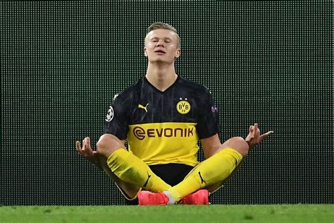 Paris Saint-Germain players mimic Erling Haaland’s celebration after ...