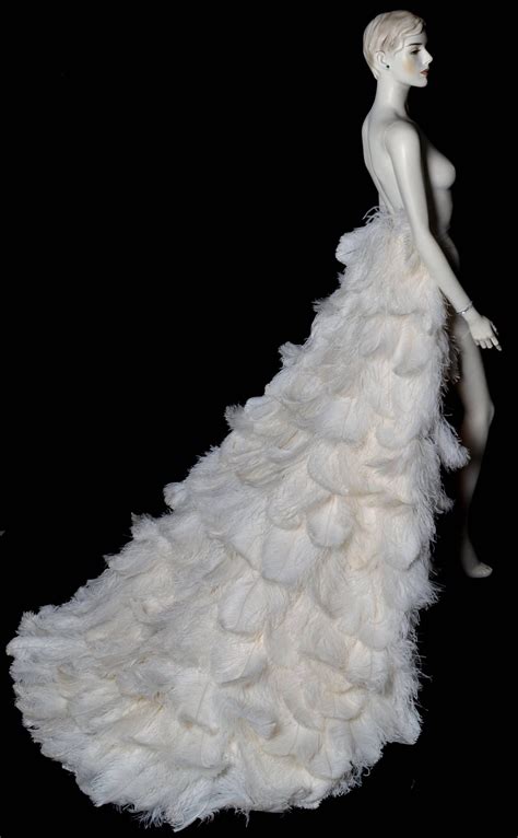 Bridal Feather Train Ostrich Feathers Wedding Dress - Etsy in 2024 ...