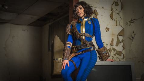 Cosplay Spotlight: Fallout Vault Dweller - Labinnak - Gameranx